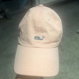 pink vineyard vines hat